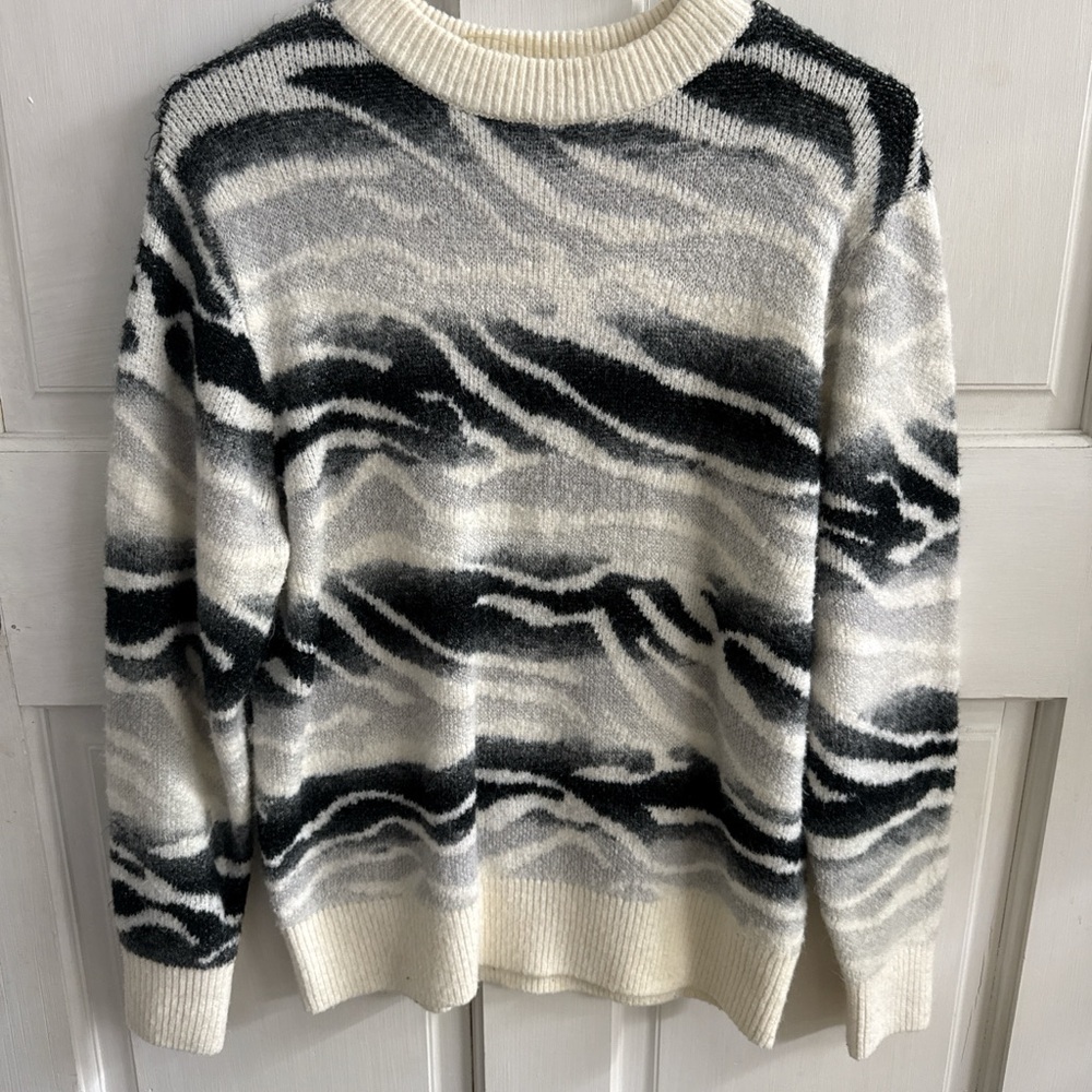 Black and White Patterned Sweater